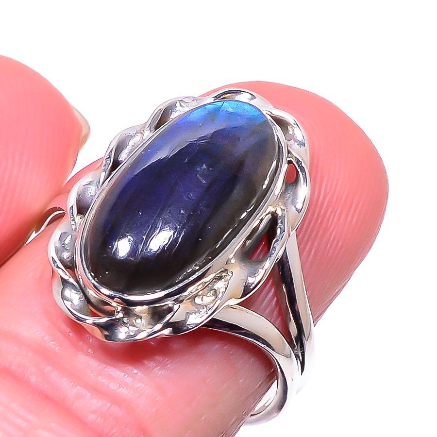 

Natural Labradorite Gemstone Handmade 925 Solid Sterling Silver Ring Size 8 c9O27