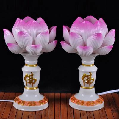Chinesische klassische handgefertigte Keramik-Kerzenständer, simulierter Buddha-Kerzenständer, für den Haushalt, dauerhafte Kerze, buddhistisches Zubehör, 2 Stück