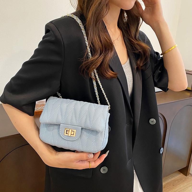 Stylish Summer Fashion Shoulder Bag For Women With Trendy Chain Strap In Black White Pink And Blue Colors
