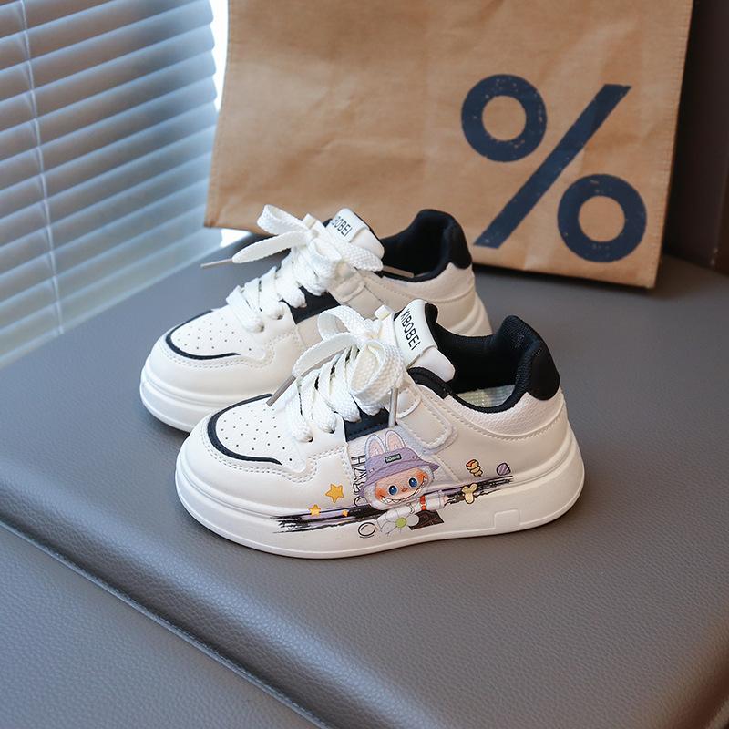 

Обувь для девочек Labubu, маленькие белые туфли, осень 2025, новая детская спортивная обувь, женские сокровища, обувь для детей среднего и старшего возраста, повседневная обувь, тренд 30