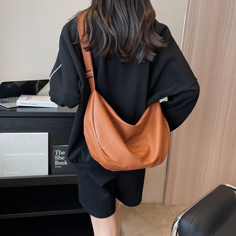 Large Capacity Women's Tote Bag Stylish Casual Shoulder Crossbody Bag For School