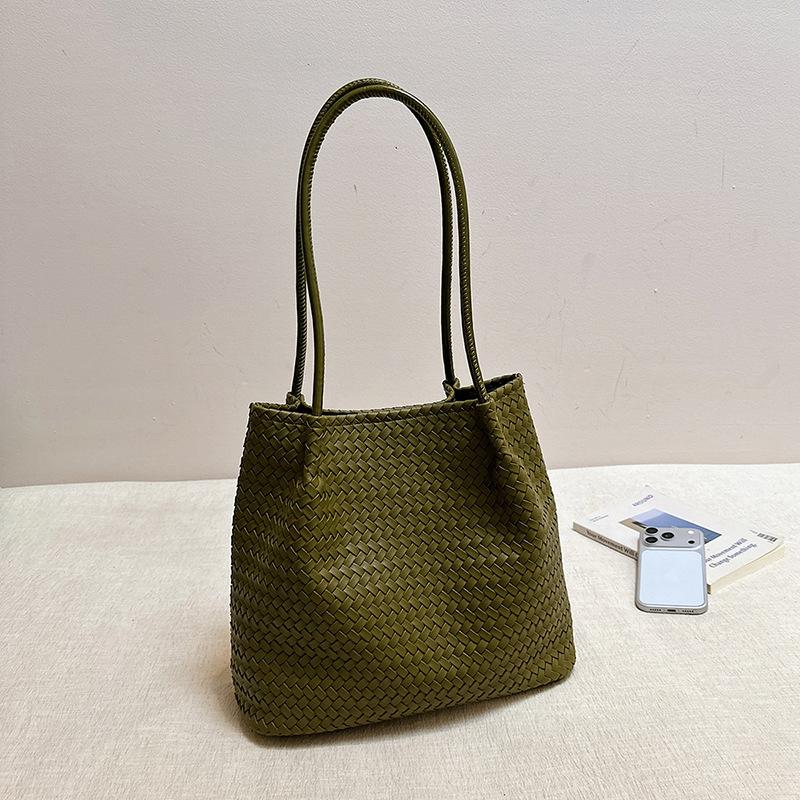 Fashionable, Niche, Unique Underarm Bag, Hand-held Woven Bag, Trendy and Simple Crossbody Tote Bag