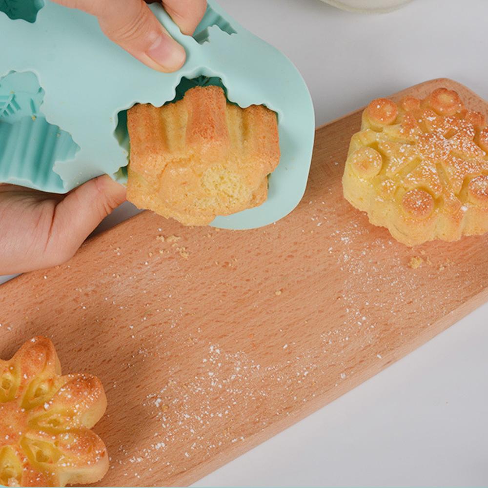 6 Cavity Christmas Snowflake Silicone Cake Mold DIY Candle Soap Mold Aromatherapy Plaster Candle Decorating Mould Resin Molds