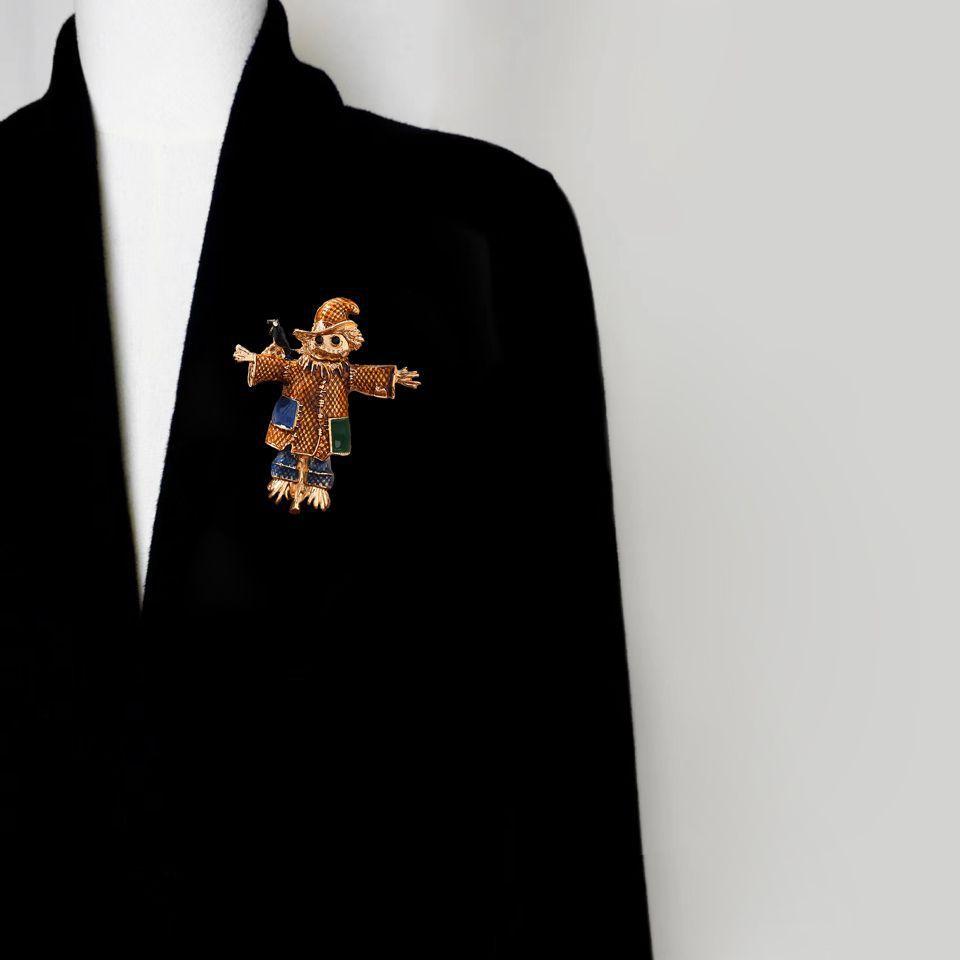 SKEDS Vintage Scarecrow Brooch Creative Gender Pin Buckle Lapel Pins Corsage Coat Accessories for Women Men Clothing Badges Gift