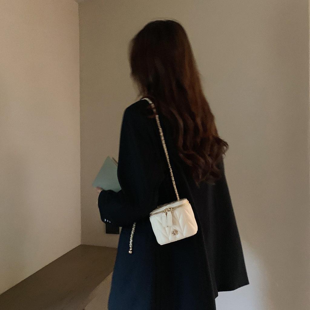 New Fashion Versatile Small Gold Ball Chain Box Bag Niche High-End Casual Quilted Single Shoulder Crossbody Bag