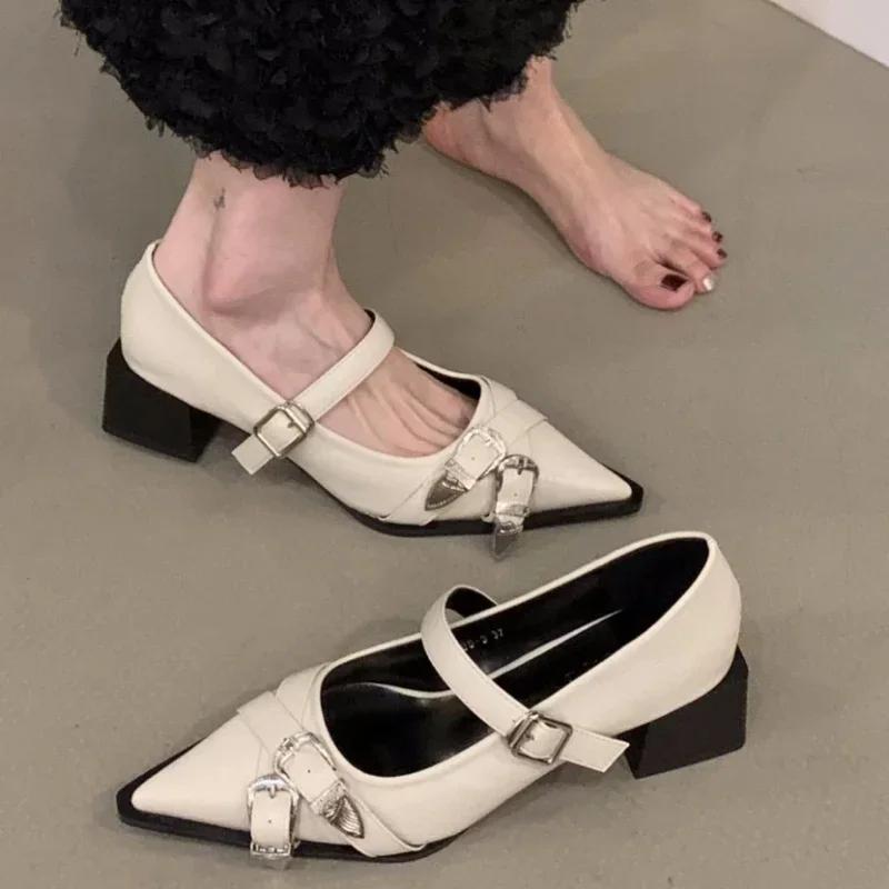 

Мода 2024 года. Брендовые женские туфли с пряжкой и ремешком. Женские туфли на высоком каблуке. Модные металлические украшения для офиса и карьеры. Сексуальные туфли с острым носком для женщин. 40 покинуть белый