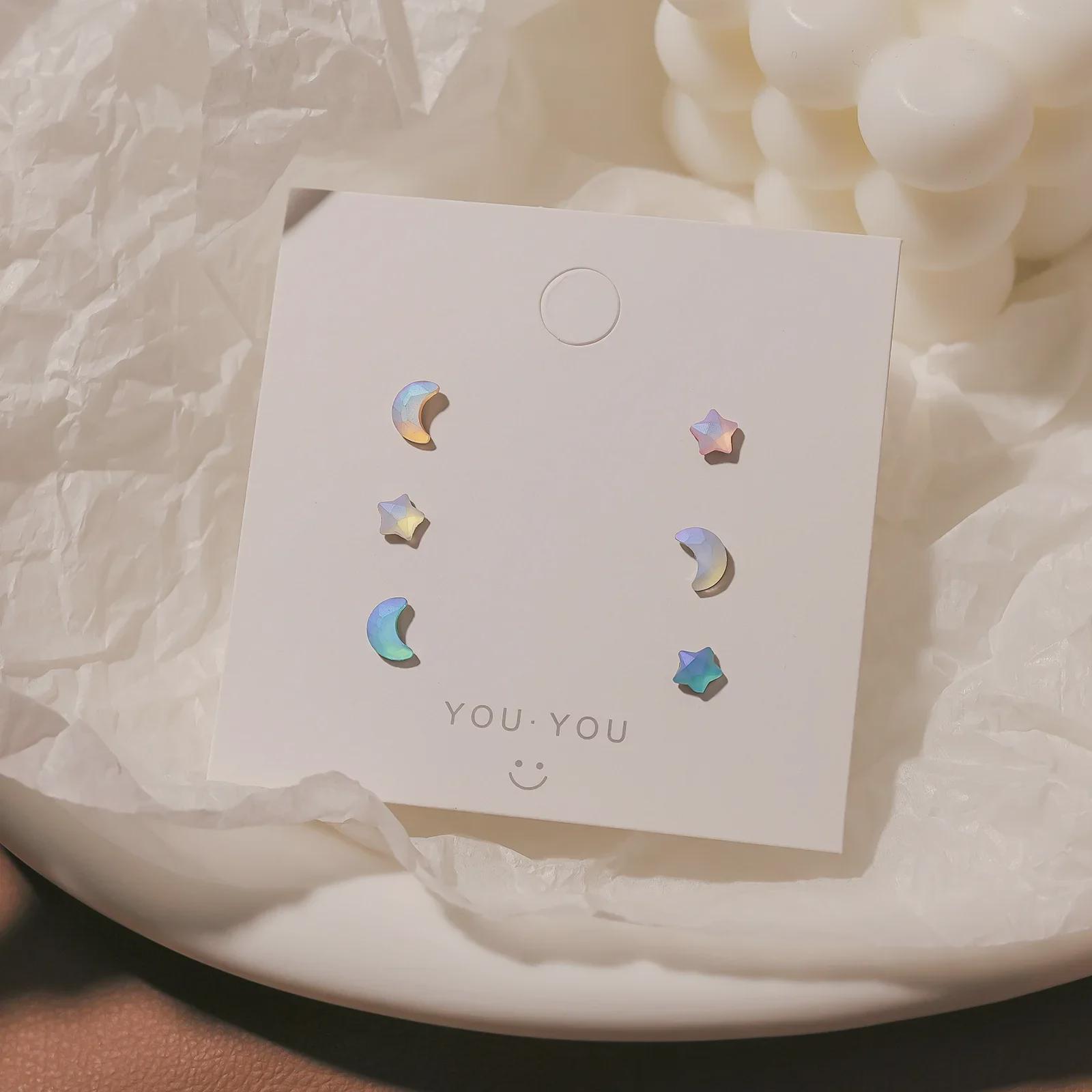 

Серебряные серьги «Звезда и Луна Аврора» — милые, мерцающие и изысканные гвоздики для студентов