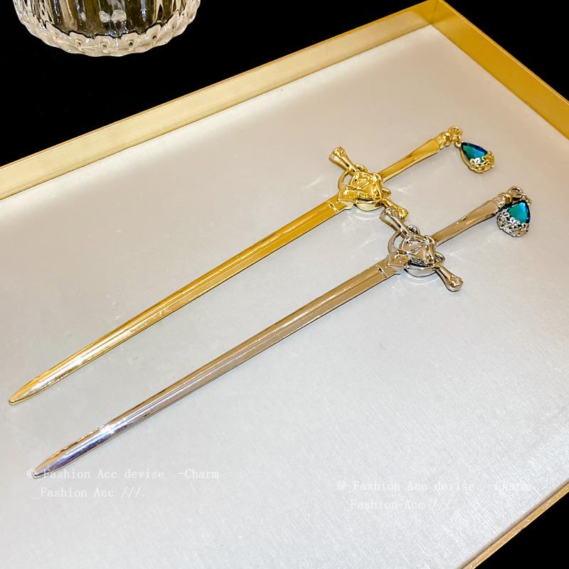 Neue Antike Metall Schwert Haarnadel Damenmode Chinesisch Einfach und Kreativ Pan Haarnadel Schmuck Temperament Kopfschmuck Accessoires