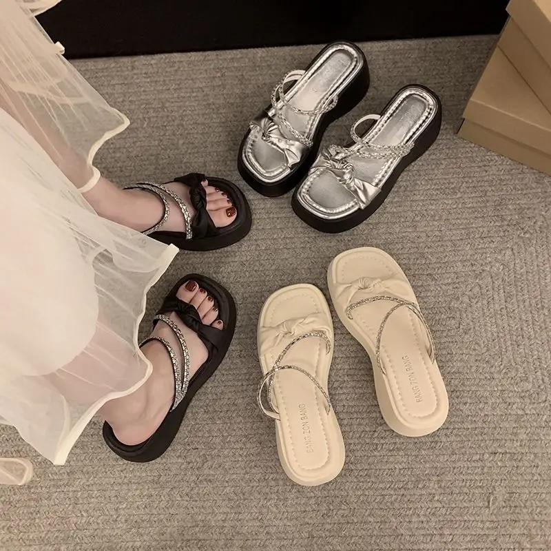 Fashion Sandals Open Toe Outside Low Price Shoes for Women Designer Luxury Woman Slippers 2025 Trend Wholesale Pvc Non Slip Vip Slides