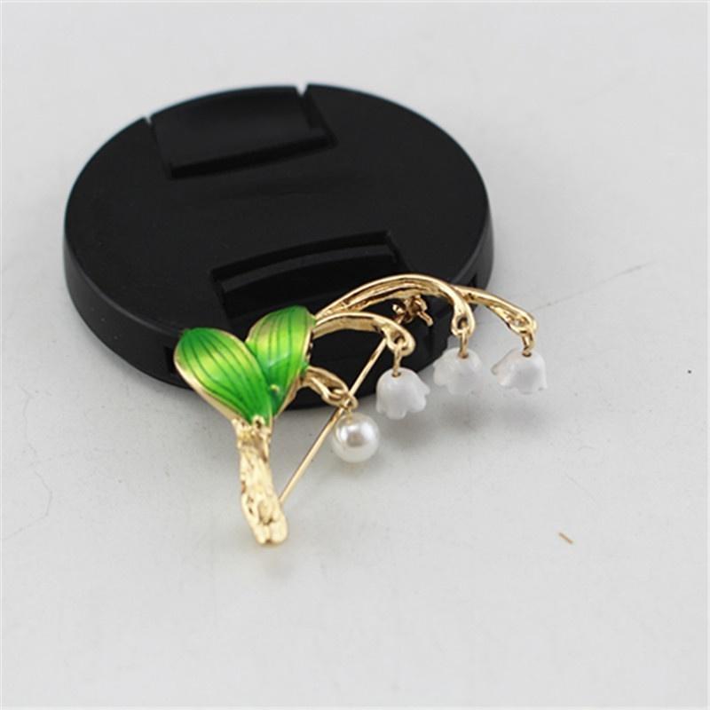 1Pc Small Fresh Plant Brooch Collar Clothing Accessories Girl Party Gift
