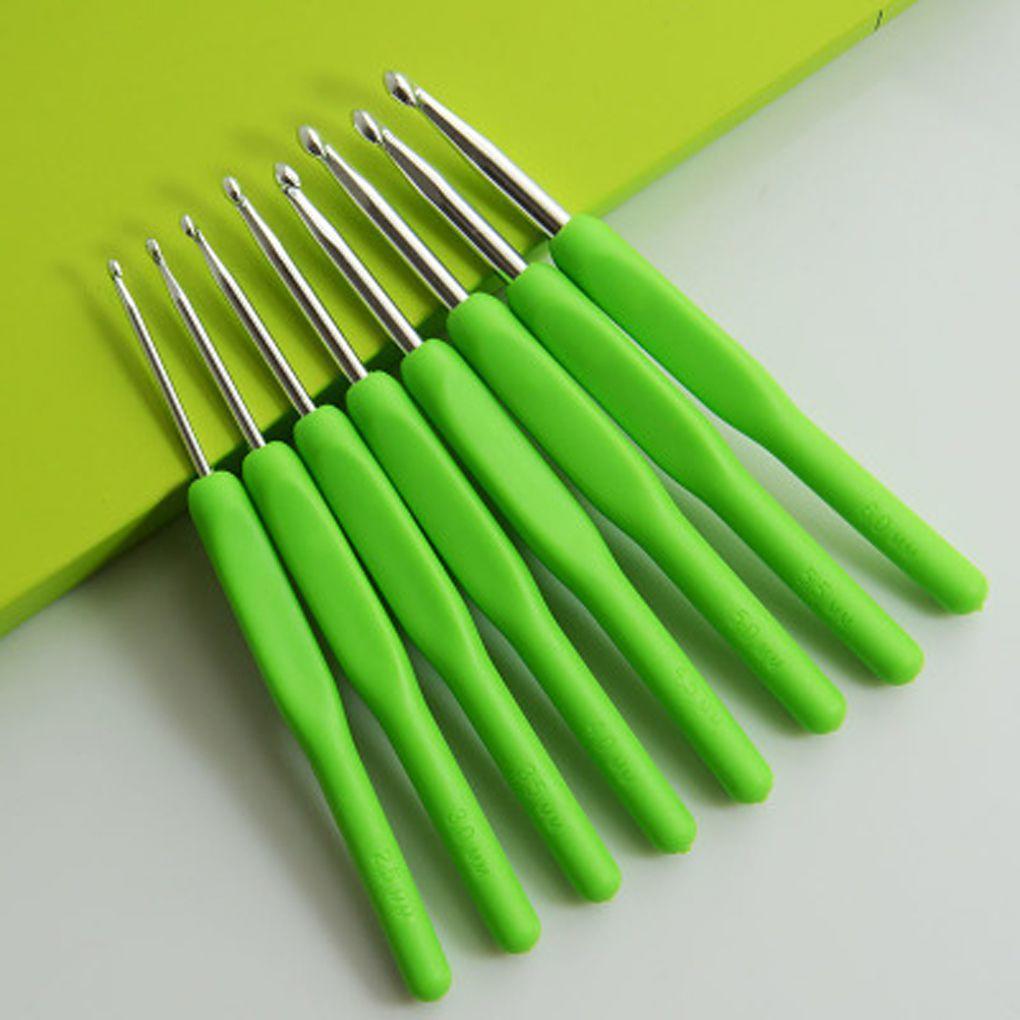 Hot! 8PCS/Set Colorful Soft Plastic Handle Aluminum Crochet Hooks Knitting Needles Set 2.5-6mm Crochet Weave Sewing Needles Tool