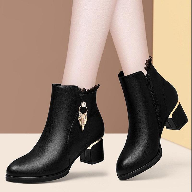 Autumn/Winter Women's Short Boots with Mid Heel Side Zipper Korean Style Square Heel PU Leather Short Boots