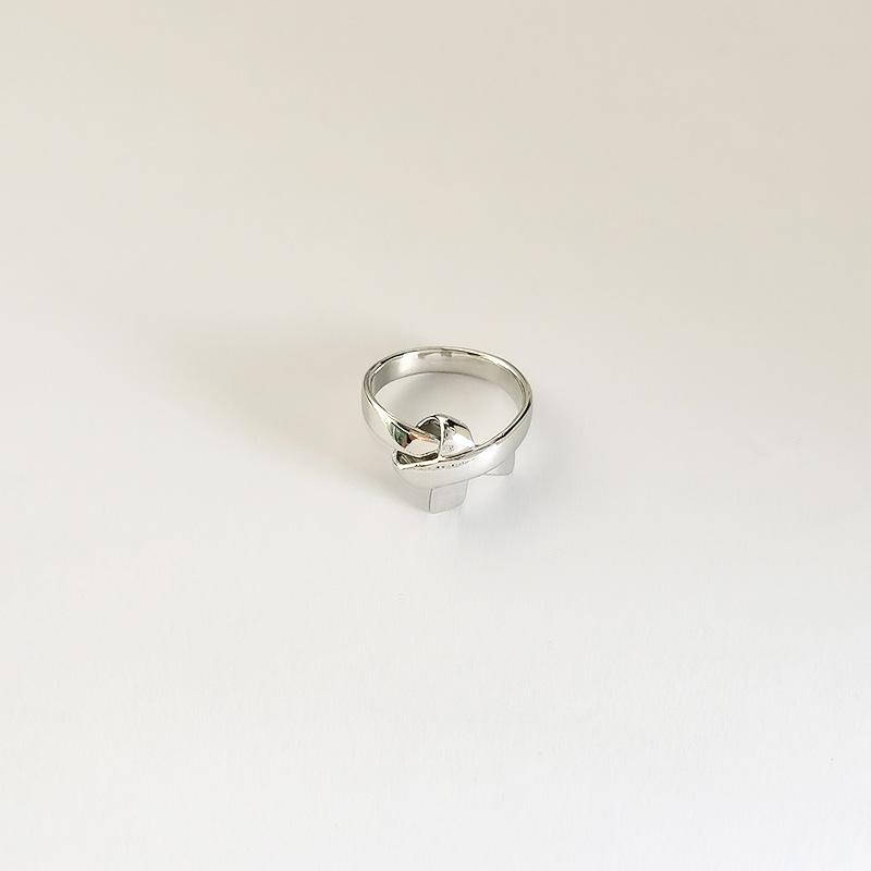 

Металева каблучка жіноча інс темперамент проста бант геометрична модна каблучка каблучка гладка каблучка Opening adjustable срібний