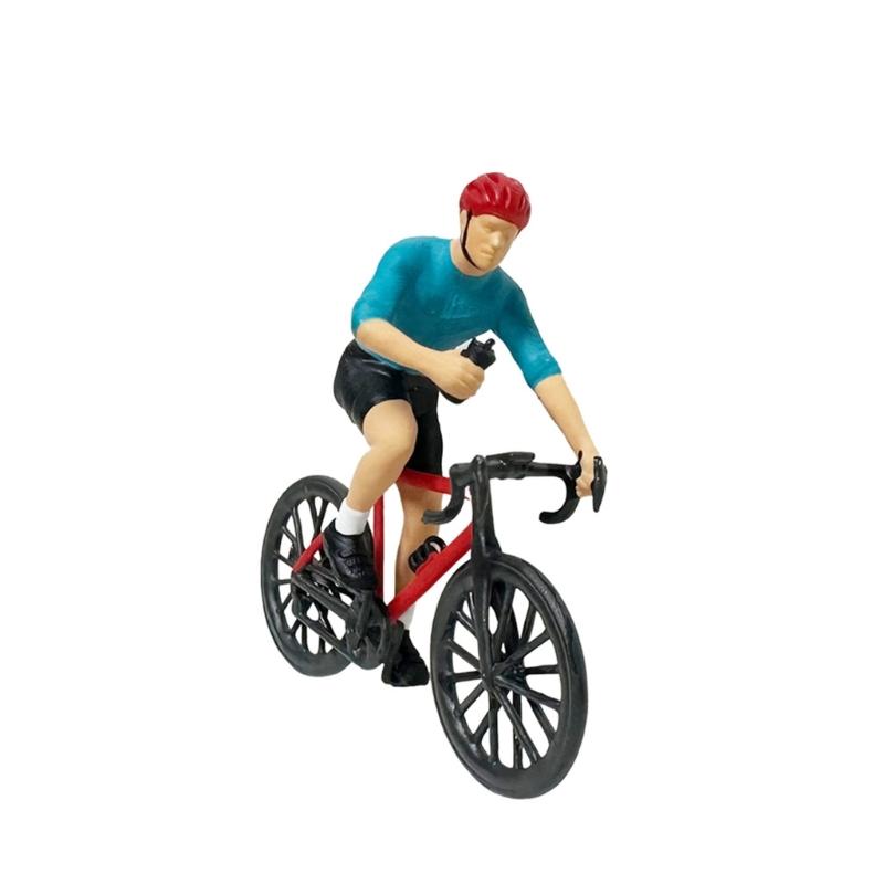 1:64 Cycling Statue Miniature Craft Cycling Scene Miniatures Resin Texture Suitable for Desktop Decorating and Present