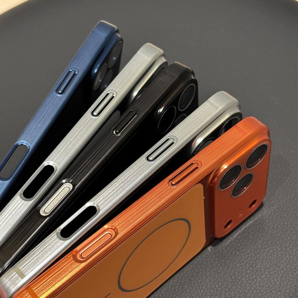 Apple 17 Pro Max Magnetic Phone Case: Electroplated Edge, Matte Anti-Fingerprint, Drop-Proof for iPhone 16.