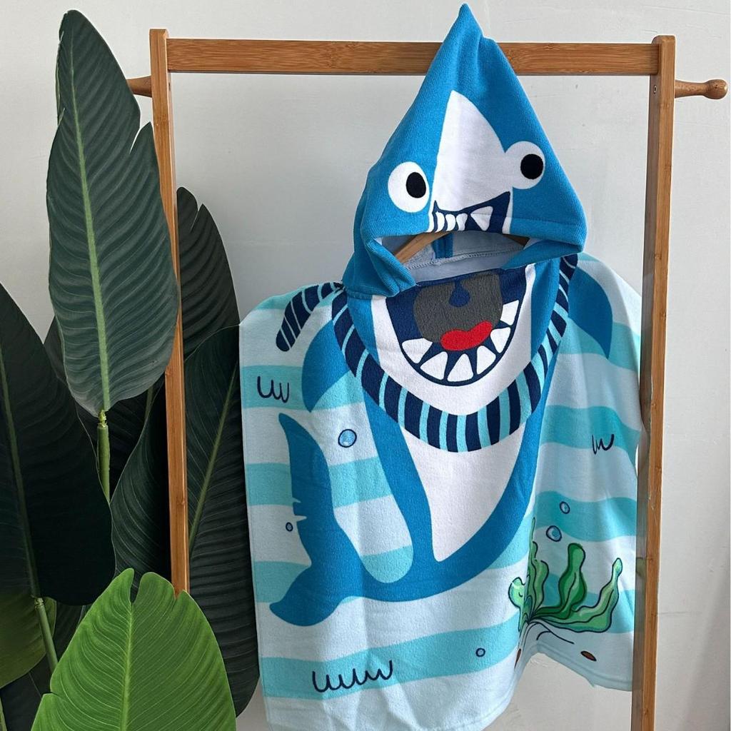 Children's Hooded Bath Towel: Antibacterial, Quick-Drying, Wearable Cloak for Bath or Beach.