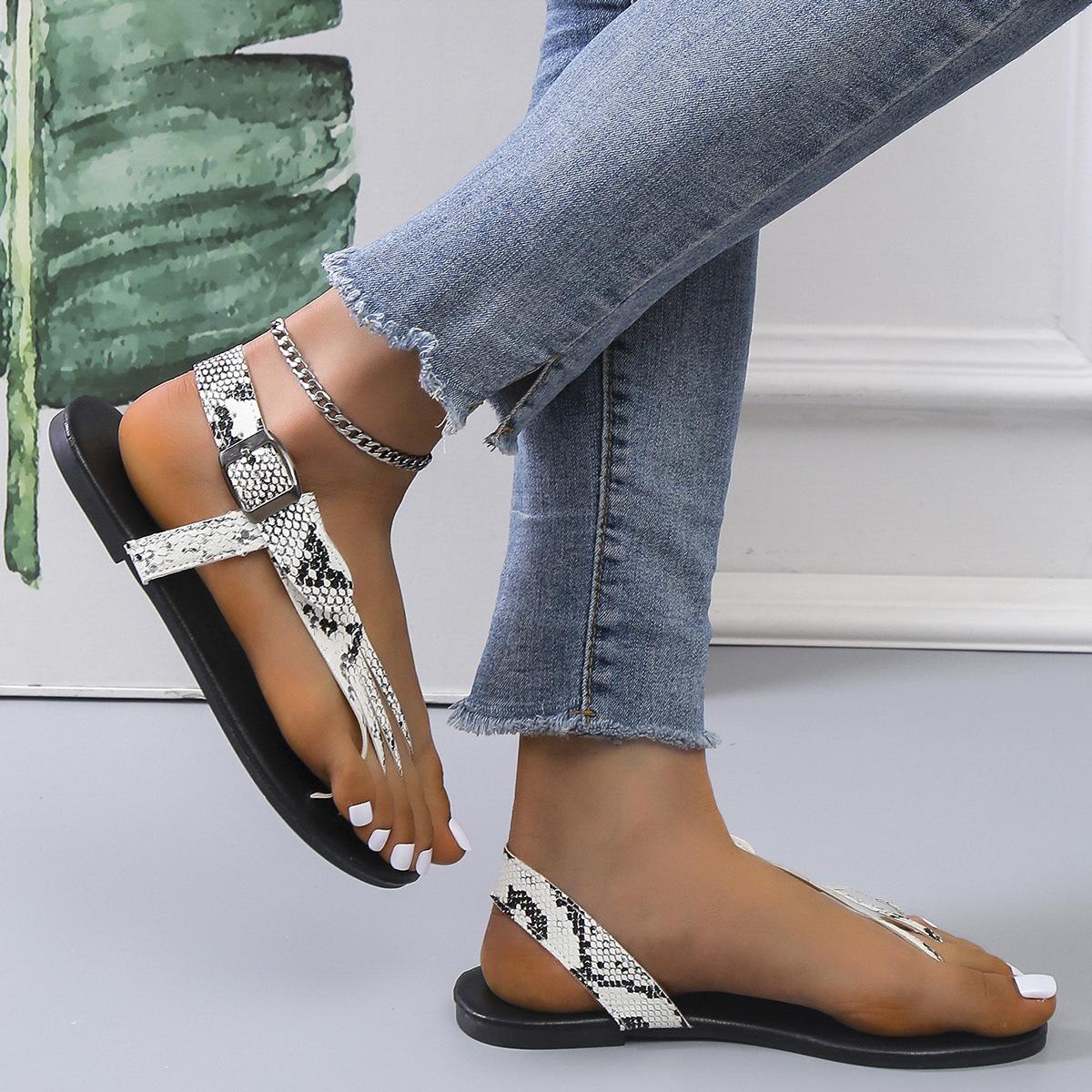 

Желаю летние новые сандалии женские с перемычкой для пальца, на плоской подошве, с открытой боковиной, большого размера, модные женские сандалии 43