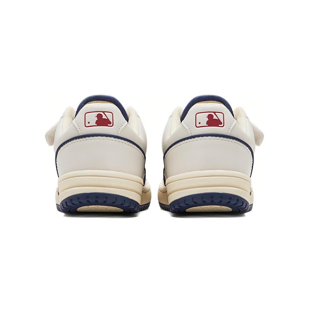 MLB Chunky Liner Cleveland Indians Non-Slip Durable Low-Top Kids Skate Shoes Kids skate shoes White 7ASXCA33N-45WHS