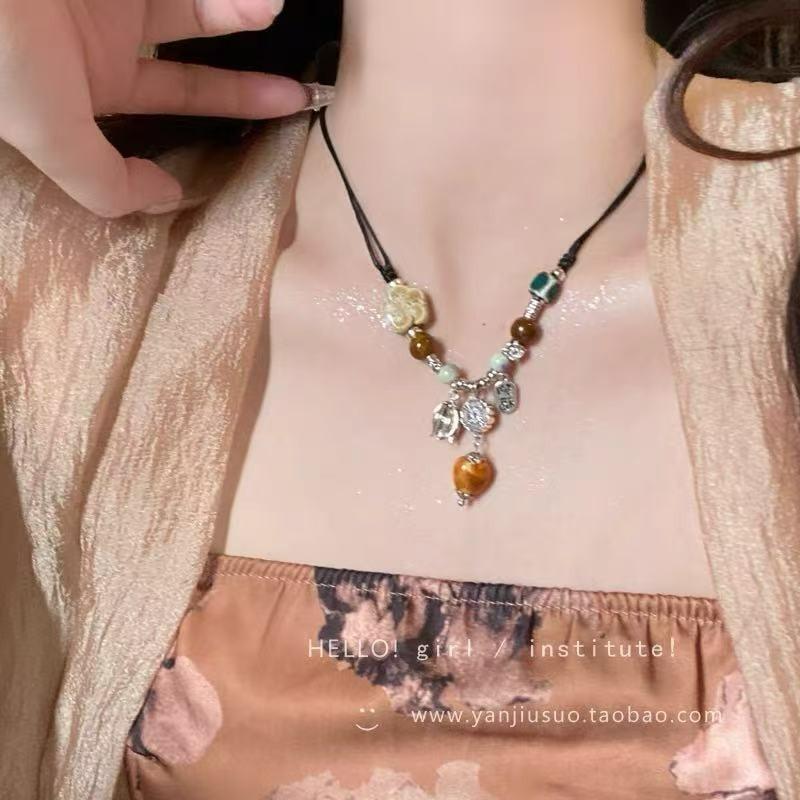 Retro Autumn and Winter Long Necklace Women's High-end Sweater Chain Niche Design Accessories
