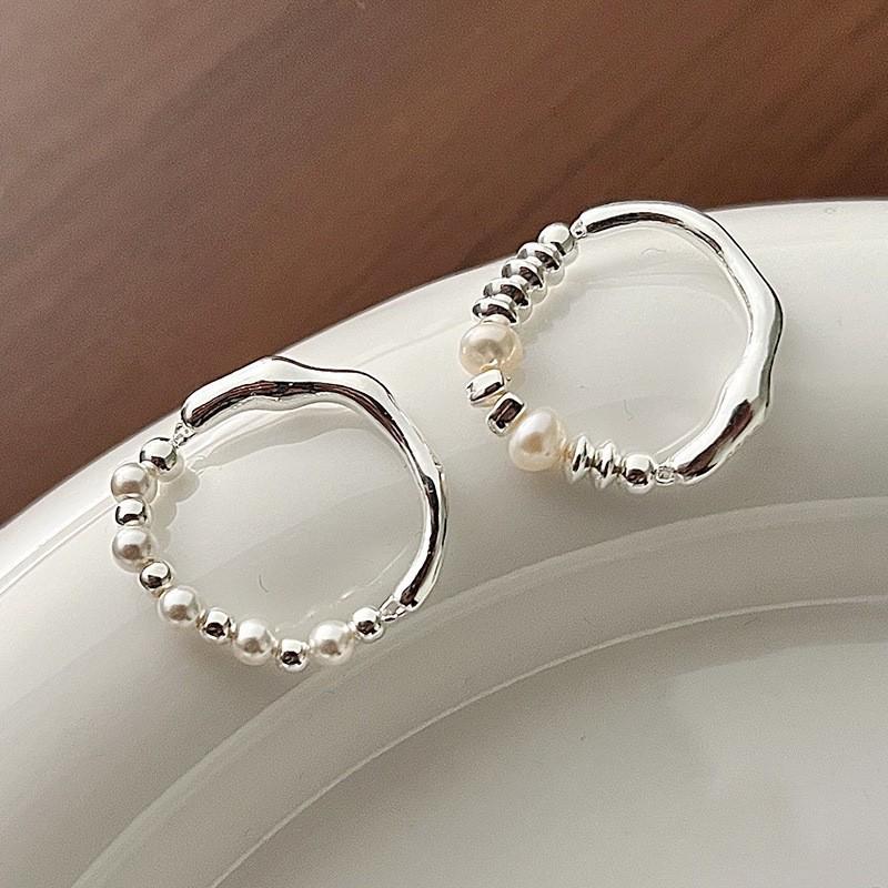 Elegant Women's Geometric Irregular Pearl Elastic Ring - Trendy New Style for Index Finger