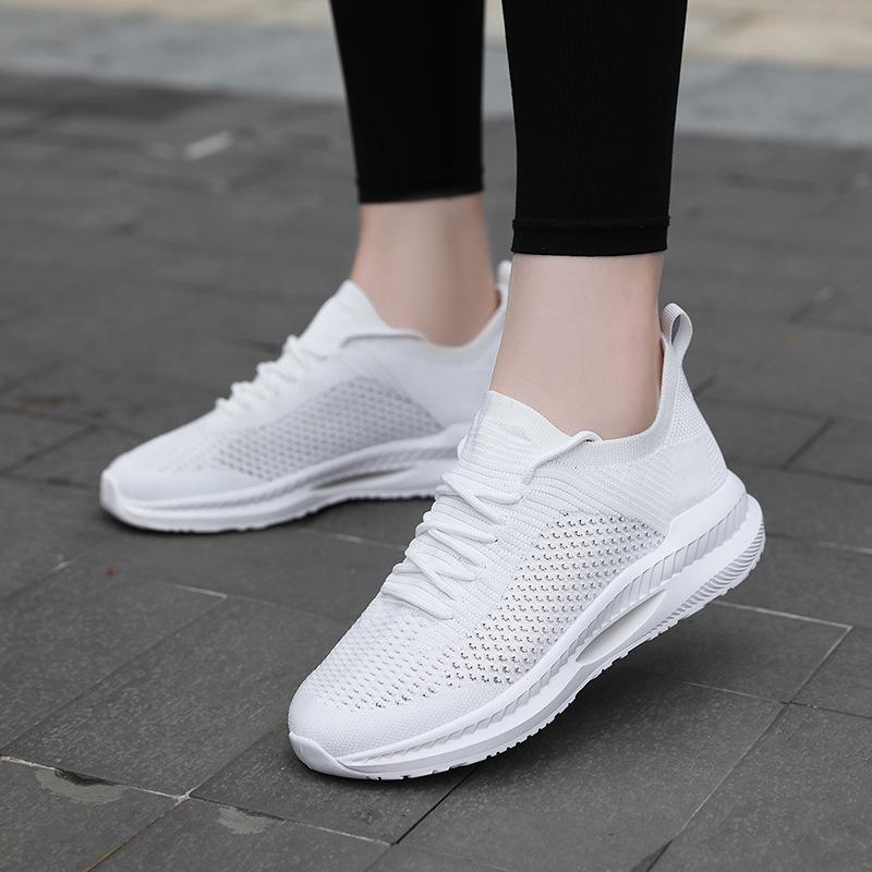 New Men's and Women's Lightweight and Versatile Flying Woven Shoes Running Shoes Couple Sports Shoes Adult Shoes
