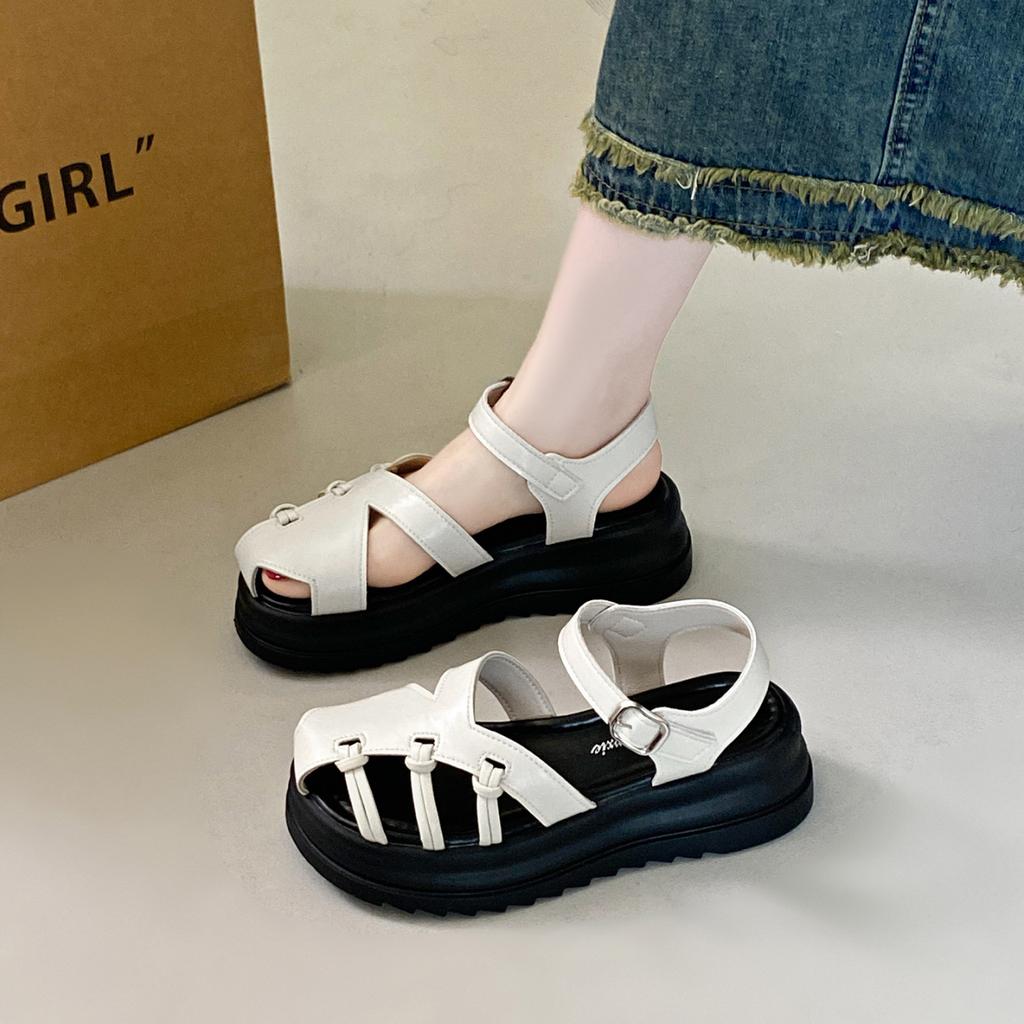2025 summer new French soft-soled bag head sandals versatile Roman shoes girls wear beach sandals