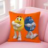 Mode M&M's Schokoladenbonbon Meme Kissenbezug Hausstaubmilbenabweisender Kissenbezug Unsichtbarer Reißverschluss Seidig kurzer Plüsch Sofakissenbezug
