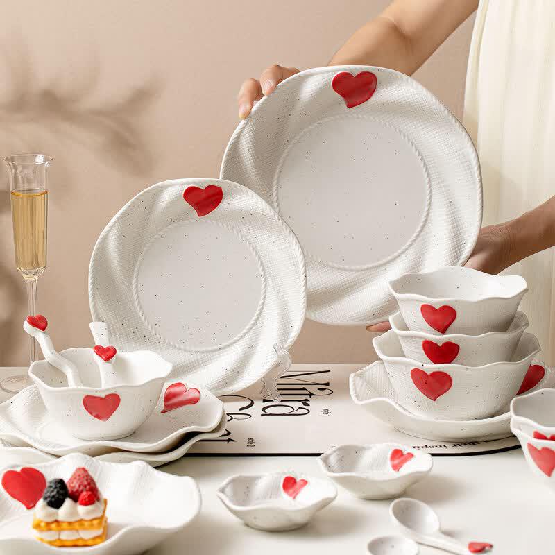 OIMG Cream Style 10-inch Embossed Heart Wave Ceramic Plate