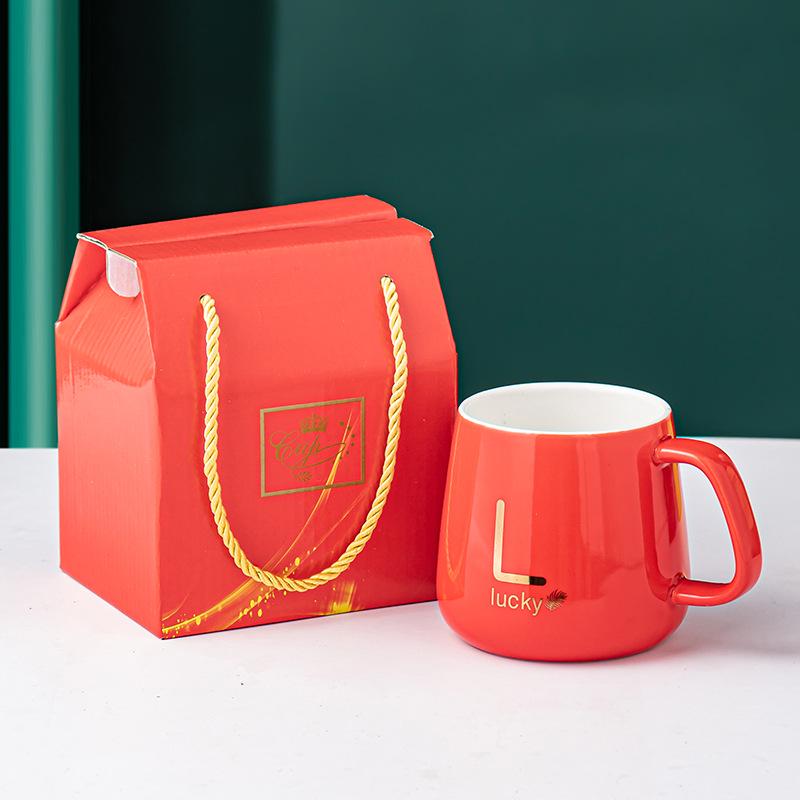 Logo Event Mug & Towel Souvenir: Perfect Practical Gift for Customers