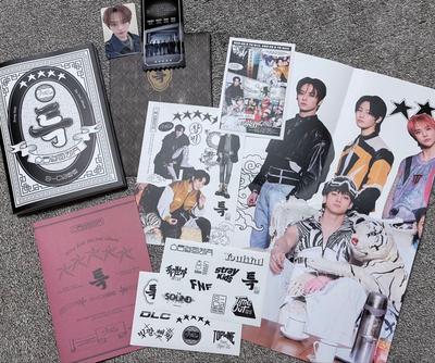 [USED] Stray Kids S-CLASS, Concert Tickets, Reno Trading Cards