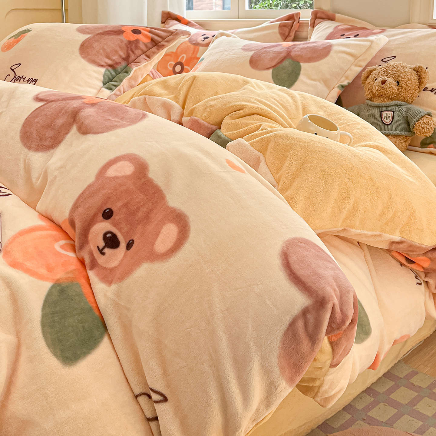 

Утолщенный Молочный Флис Комплект из Четырех Предметов для Кровати Девичье Сердце Коралловый Флис Пододеяльник Простыня Комплект из Трех Предметов Двустороннее Флисовое Постельное Белье 1.2m 3pc 150x200 quilt