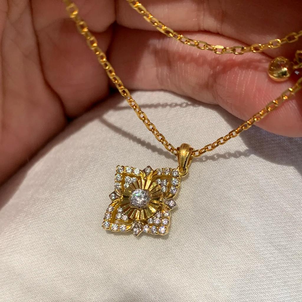 Italian Buchi Style Cnc Car Flower Four-Leaf Clover Pendant Necklace French Retro Light Luxury Diamond Laser Ring Women
