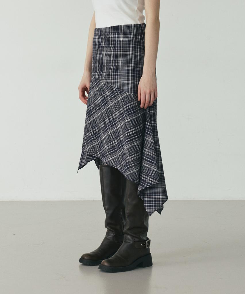 Linte Diagonal Bias Check Skirt Navy
