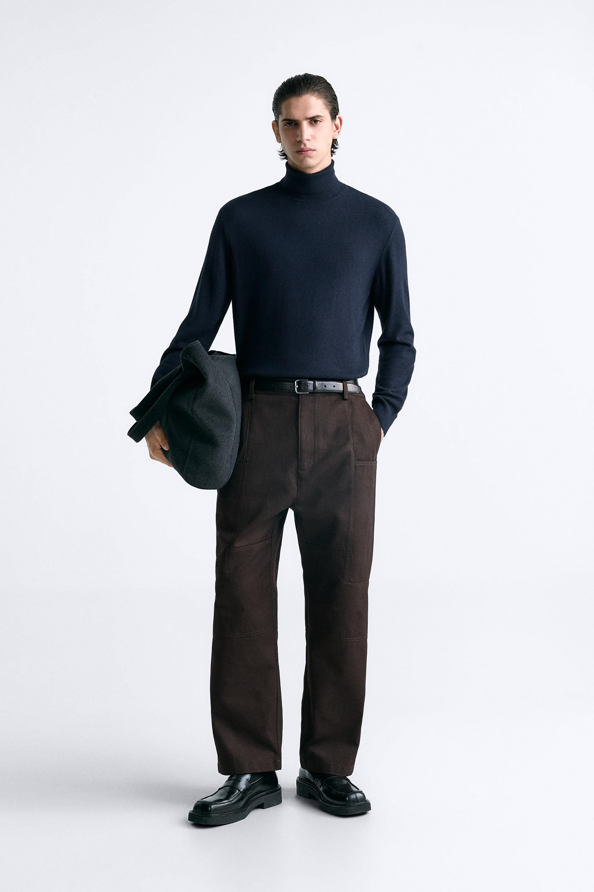 

TURTLENECK SWEATER