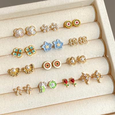 Artistic Floral Stud Earrings, Handpainted Enamel Flower Design, Dainty and Minimalist Drops for Women, Simple Fashion Earrings