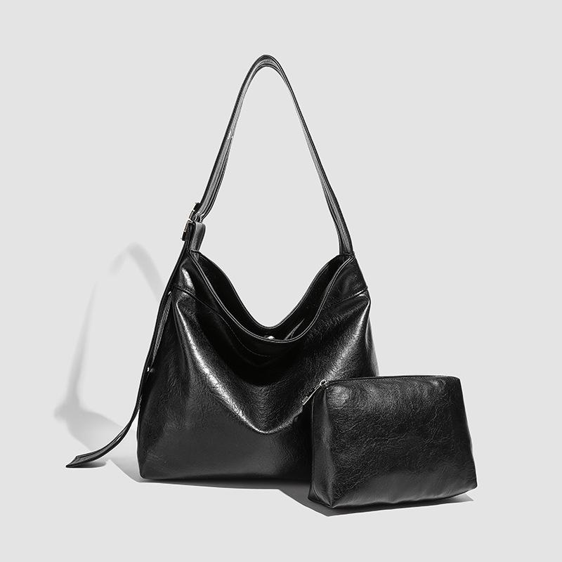 Summer Large-capacity Commuter Tote Bag Women's 2025 Solid Color New Black Versatile Shoulder Bucket Bag