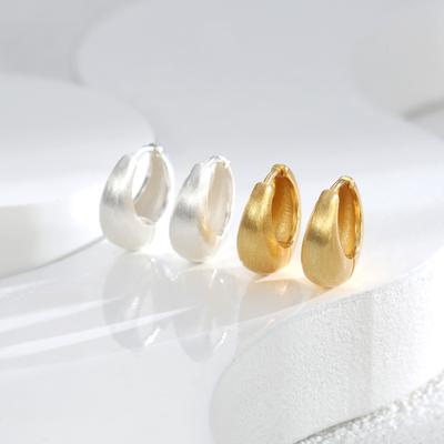 Vergoldete U-Form Gebürstete Mattierte Creolen für Damen Dick Minimalistisch Korea Ohrring Modeschmuck