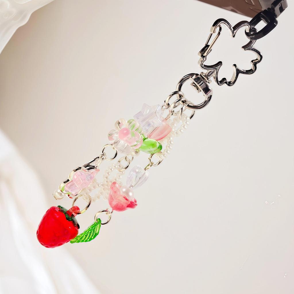 Heart-Shaped Strawberry Pendant Keychain with Tulip Pearl - Sweet Style Women's Jewelry