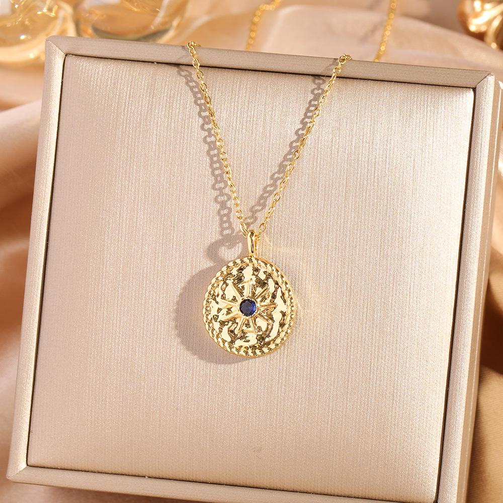 Four Leaf Clover Pendant Necklace For Women Fashionable Zircon Crystal Adjustable Chain Delicate And Versatile Jewelry