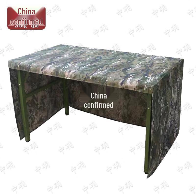 Tischdecke mit Tusche-Camouflage