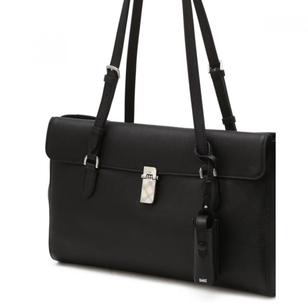 Daks Black Cowhide Buckle Decorated Shoulder Bag Dcba6f160bk