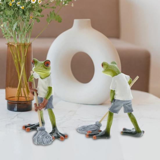Mopping Cartoon Frog Figurine Doing Resin Statue Housework Frog Sculpture Home Office