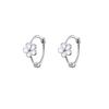 Niche Sweet Light Luxury Flower Earrings Minimalist Design Girls High-end Sense Drop Glue Exquisite Fashion Jewelry for Daily Wear