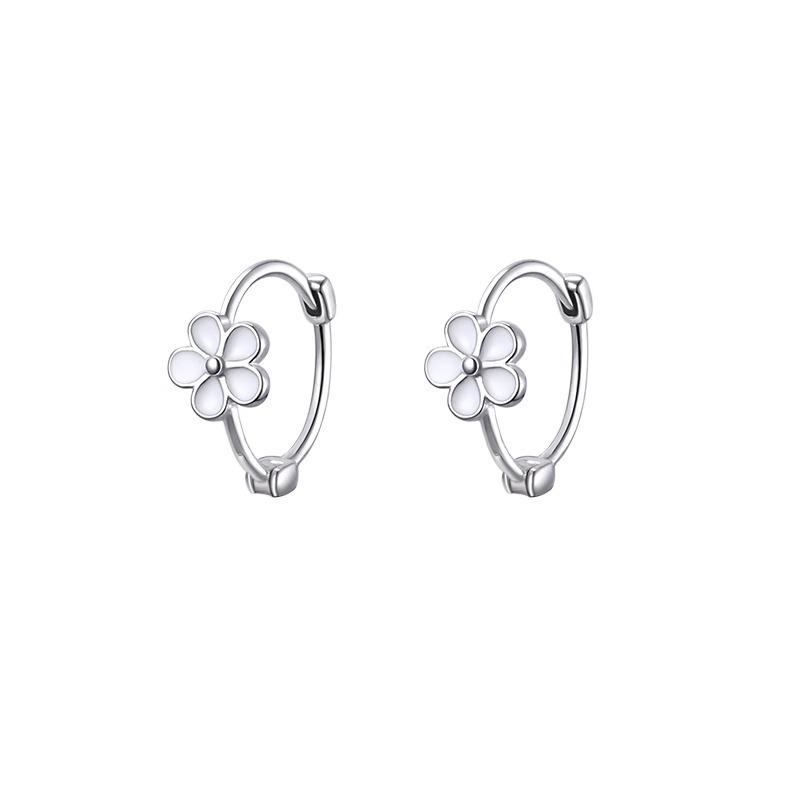 Niche Sweet Light Luxury Flower Earrings Minimalist Design Girls High-end Sense Drop Glue Exquisite Fashion Jewelry for Daily Wear