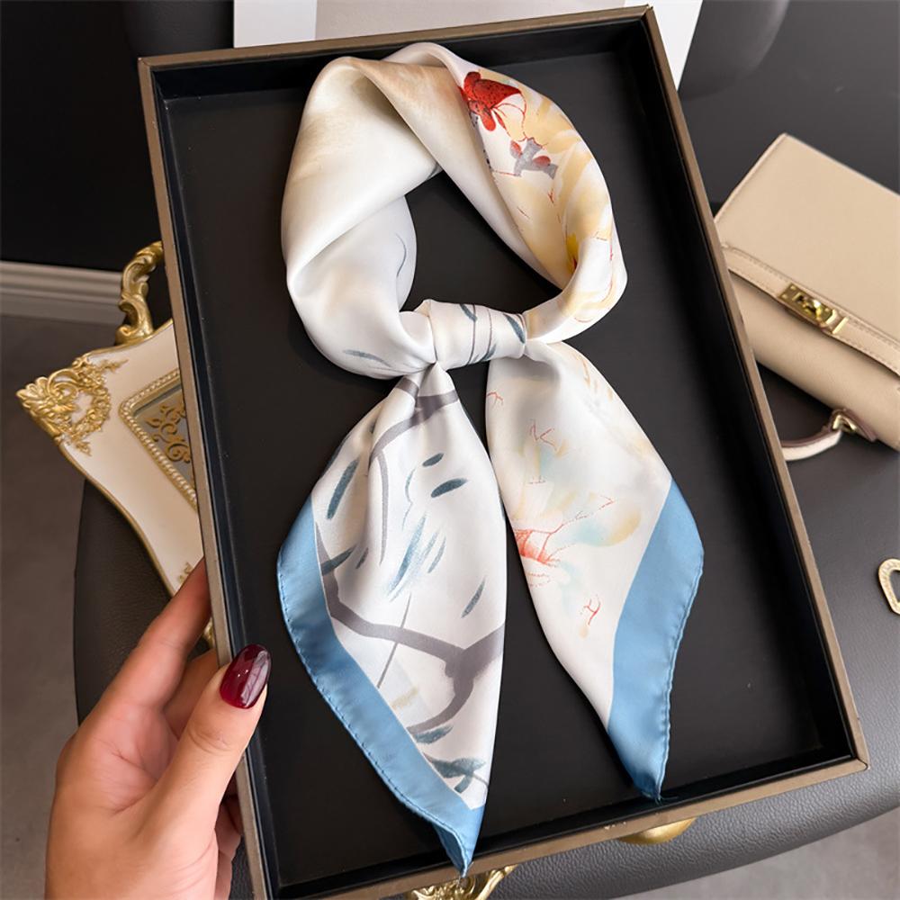 New Women's Vintage Versatile Thin Satin Scarf Floral Print Hairband Spring Autumn Small Square Scarf for Tying Hair And Bags