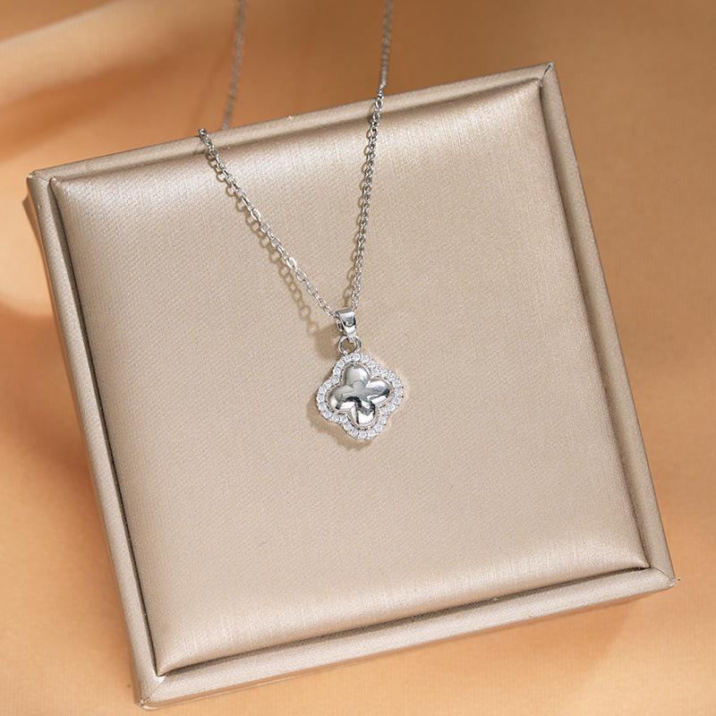 Light Luxury Copper-Inlaid Diamond Necklace for Women – Exquisite INS-Style Clavicle Chain