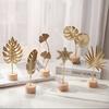 1 Stück Goldener Ginkgoblatt Feder Metallmodell Figuren Manuell Desktop-Handwerk Ornamente Foto-Requisiten Statuen Skulpturen Heimdekor