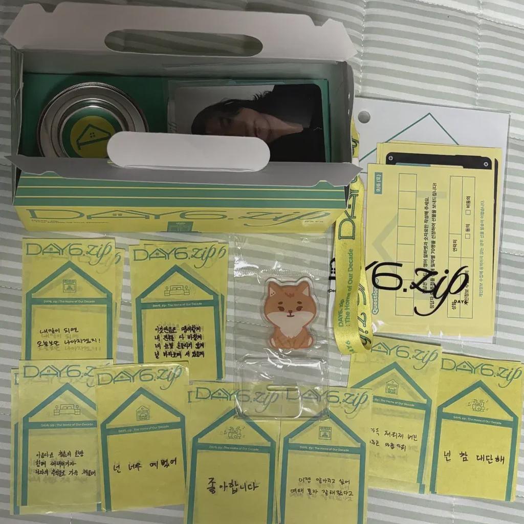 DAY6 Day6 Popup Store Gift Full Set+keacrylic Stand 