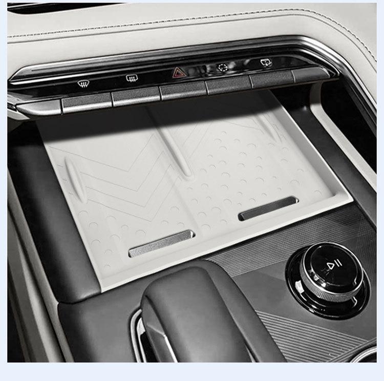 Silicone Wireless Charging Pad for 26 Zeekr 001 Models - Center Console Phone Accessory
