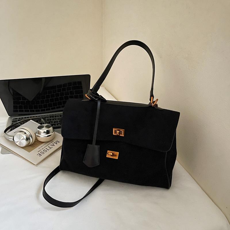 Premium Commuter Retro Matte Messenger Bag 2025 Autumn and Winter New Women's Shoulder Underarm Bag Portable Tote Bag